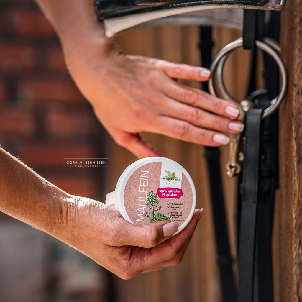 5810_BENSE_EICKE_MAULFEIN_100ML_ANWENDUNG1